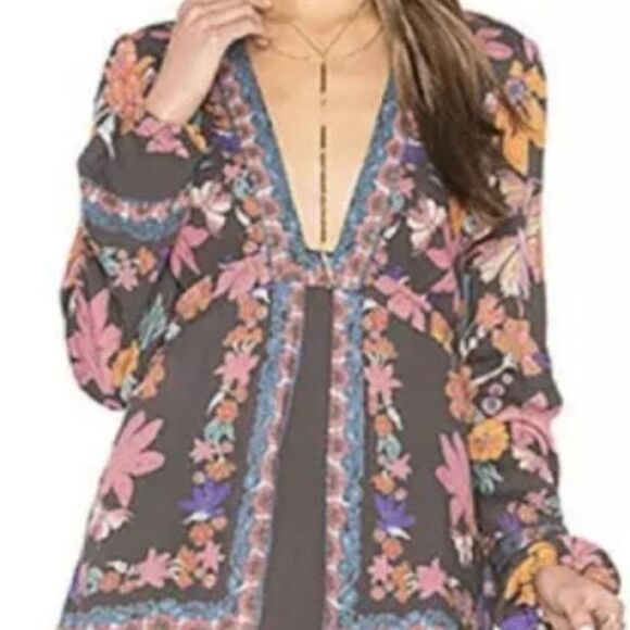Free People Violet Hill Print Boho Floral Deep V Neck Tie Back Mini Dress Size 2 - Picture 12 of 14